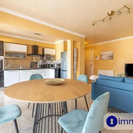 Air-conditioned With Terrace Sea View * Nice