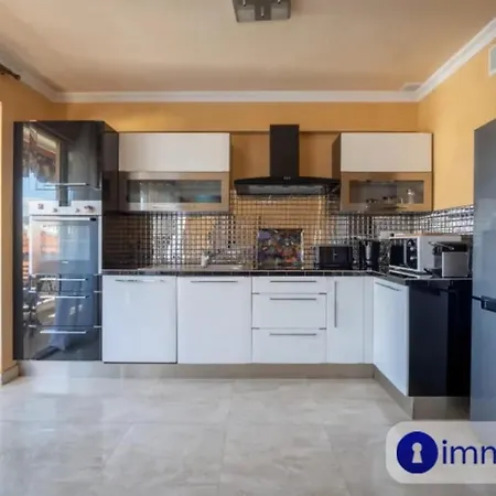 Air-conditioned With Terrace Sea View Nice